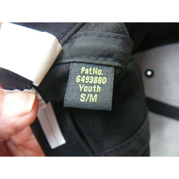 Under Armour Youth S/M Classic Fit Black Cap/Hat - Picture 7 of 9